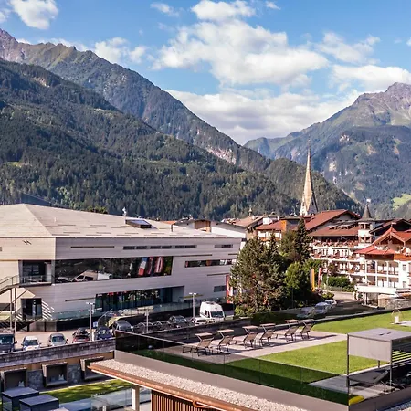Hotel Berghof Mayrhofen-3